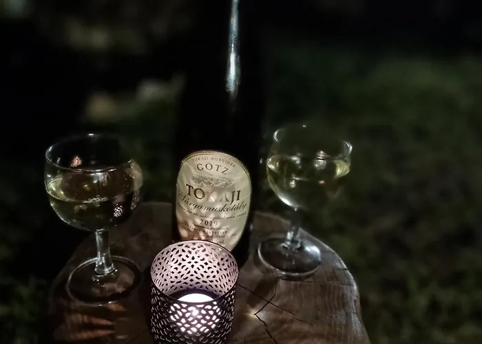 We * Tokaj